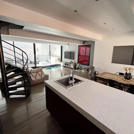 Maison De Village - Haut De Gamme Avec Patio Tatil Evi *