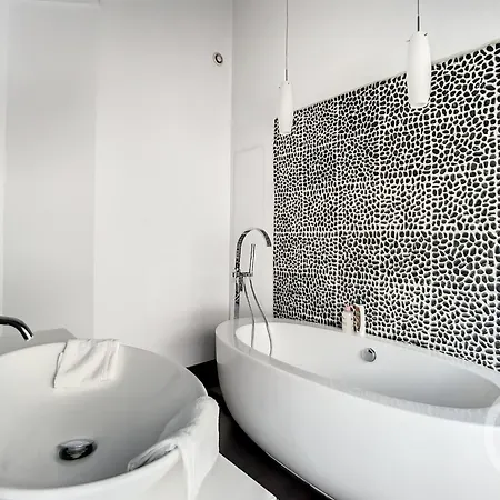 Tatil Evi Maison De Village - Haut De Gamme Avec Patio Thuir